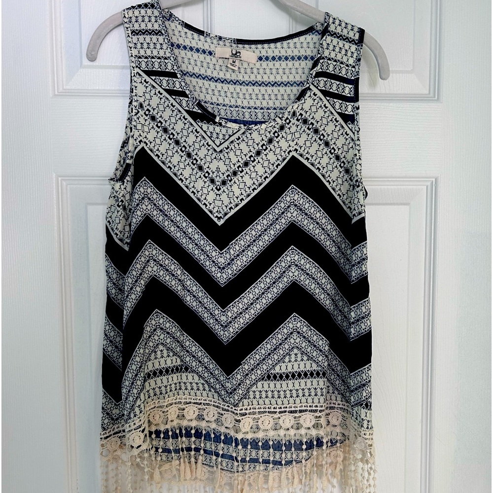 Super cute tank top! Perfect for layering!